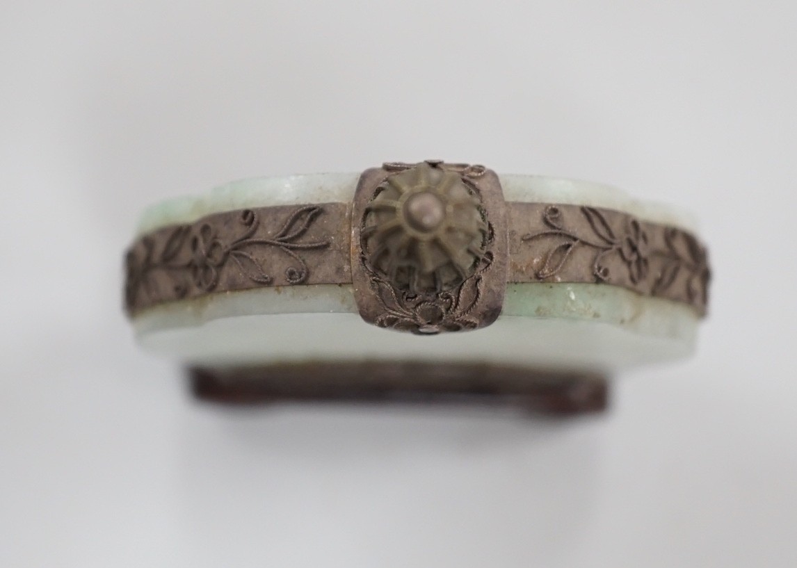A Chinese jadeite and silver filigree mounted snuff bottle, 20th century